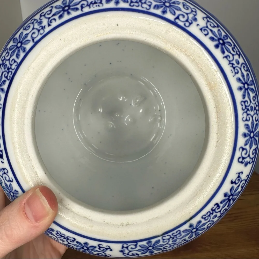 Three Hands Corp Blue White Candle Holder Round Votive W/ Lid Tea Light Floral